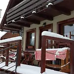 Nyaraló Evijan *